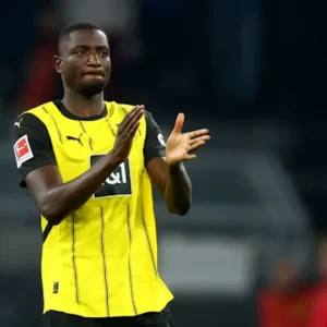 Borussia Dortmund Home Football Shirt 24/25 - Serhou Guirassy playing
