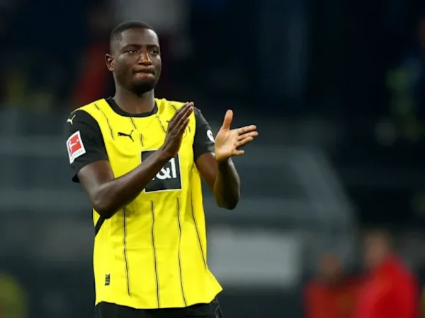 Borussia Dortmund Home Football Shirt 24/25 - Serhou Guirassy playing