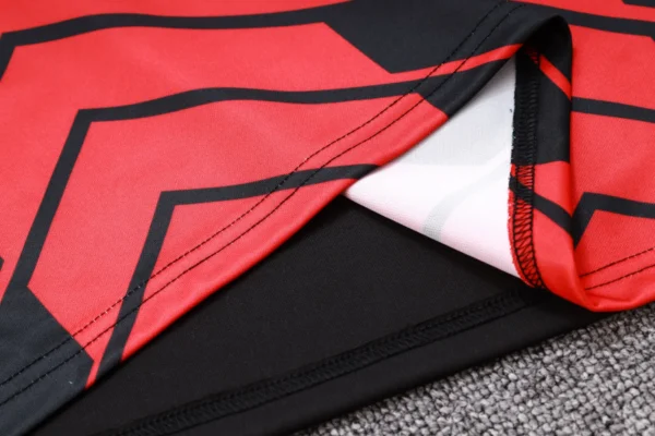 AC Milan Tracksuit Football Shirt 2023/2024 details 2