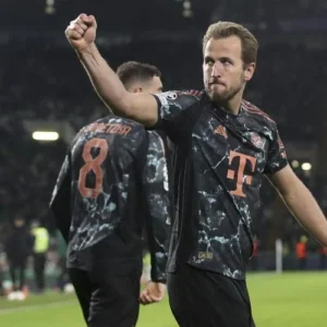 Bayern Munich Away Football Shirt 24/25 - Harry Kane playing