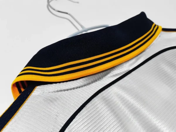 Real Madrid Home Football Shirt 1998/1999 details 1