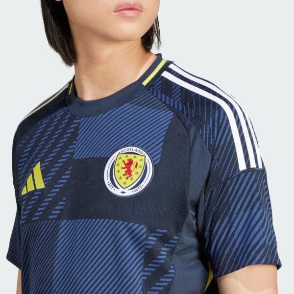 Scotland Home Football Shirt 2024/2025 details