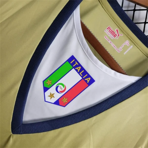 Italy Goalkeeper Football Shirt 2006:2007 Detail