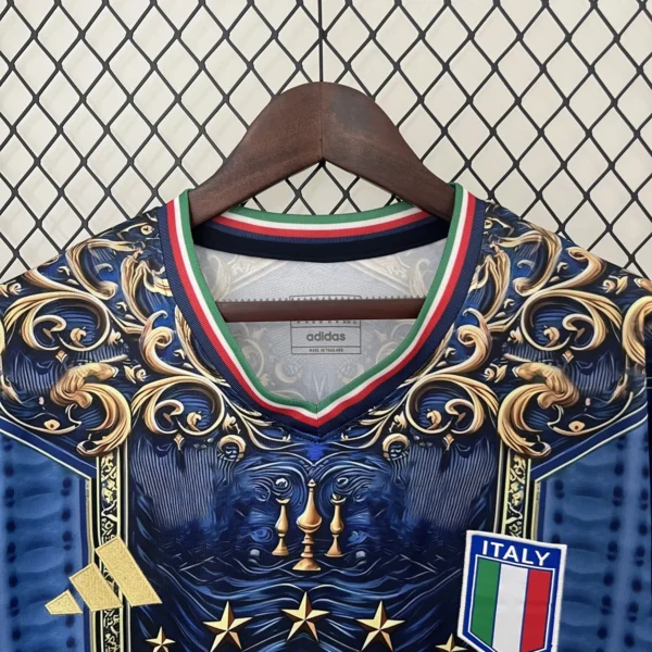 Italy x Royal Gold Football Shirt 2024:2025 Detail