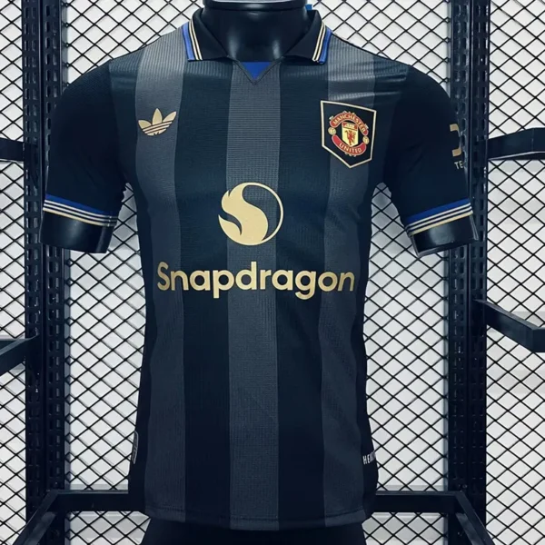 Manchester United Black Polo Football Shirt 2025:2026