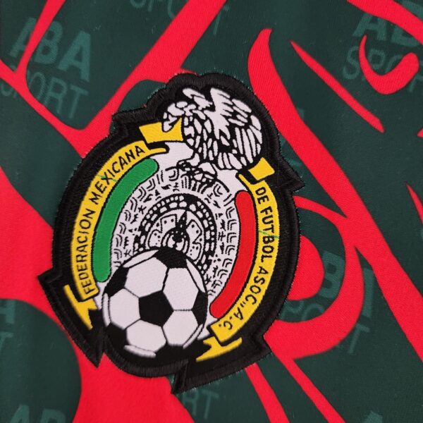 Mexico Third Football Shirt 1997:1998 Crest