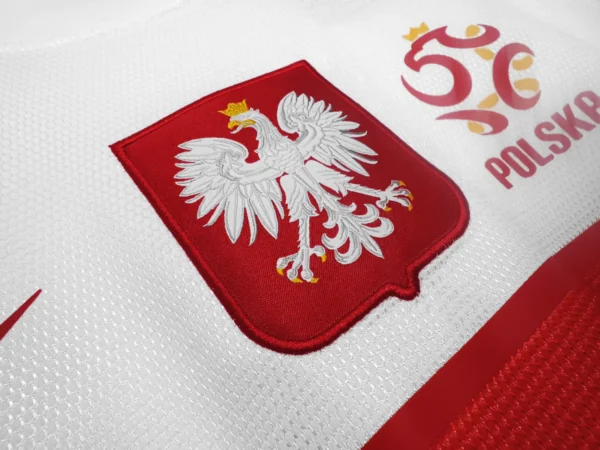 Poland Home Football Shirt 2012:2013 Crest