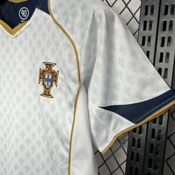 Portugal Away Football Shirt 2004:2005 Detail
