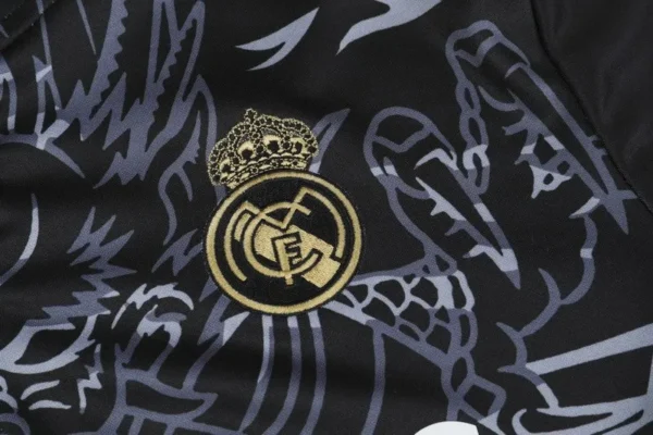 Real Madrid Dragon Tracksuit Football Shirt 2023:2024 Detail 4