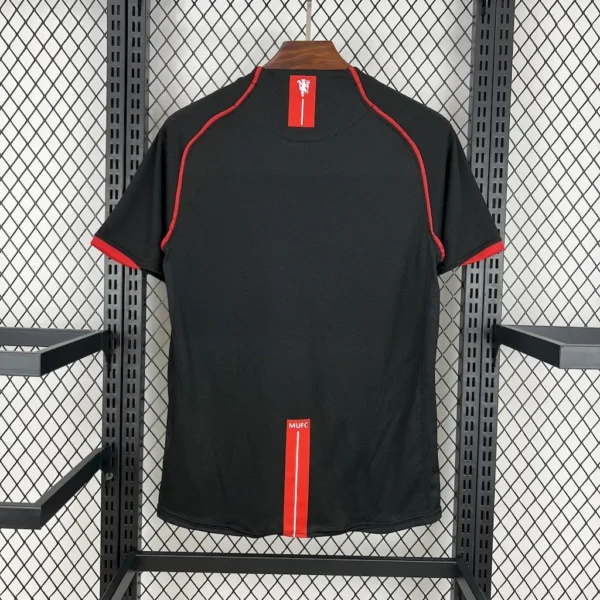 Manchester united classics training kit 05-06 back