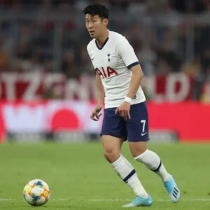 Tottenham Home Football Shirt 24/25 - Son playing
