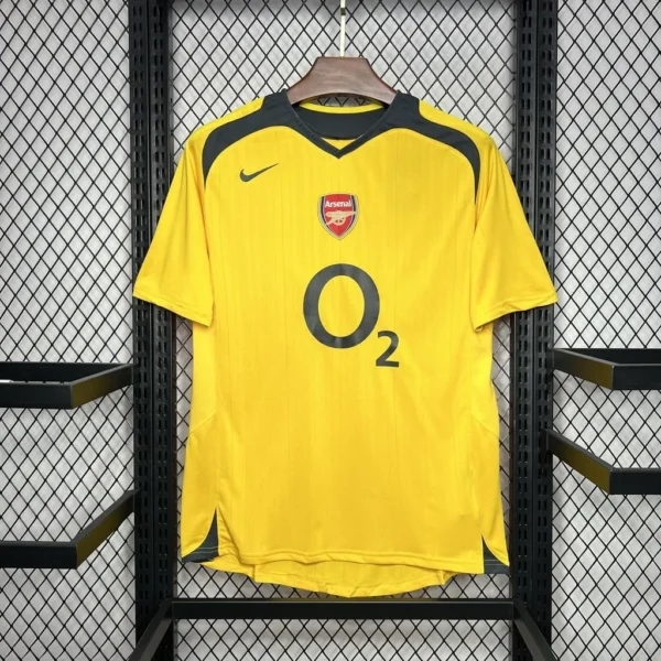 Arsenal FC Away Football Shirt 2005:2006