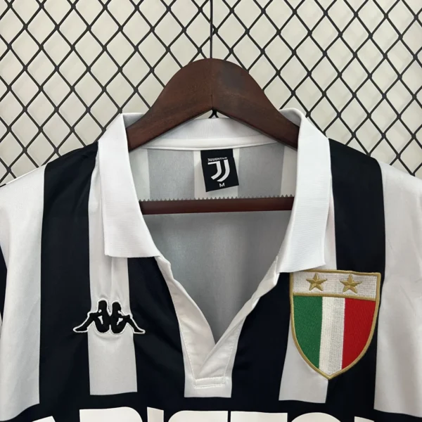 Juventus Home Football Shirt 1984:1985 Detail